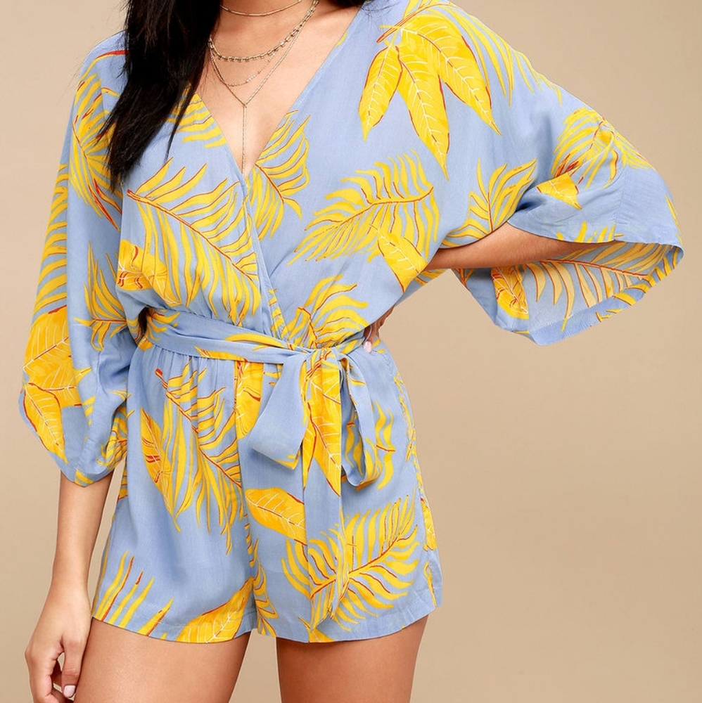 Lulus Fontana Leaf Print kimono sleeve romper